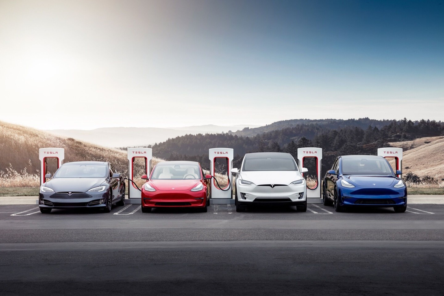 tesla-supercharger-v4-325kw