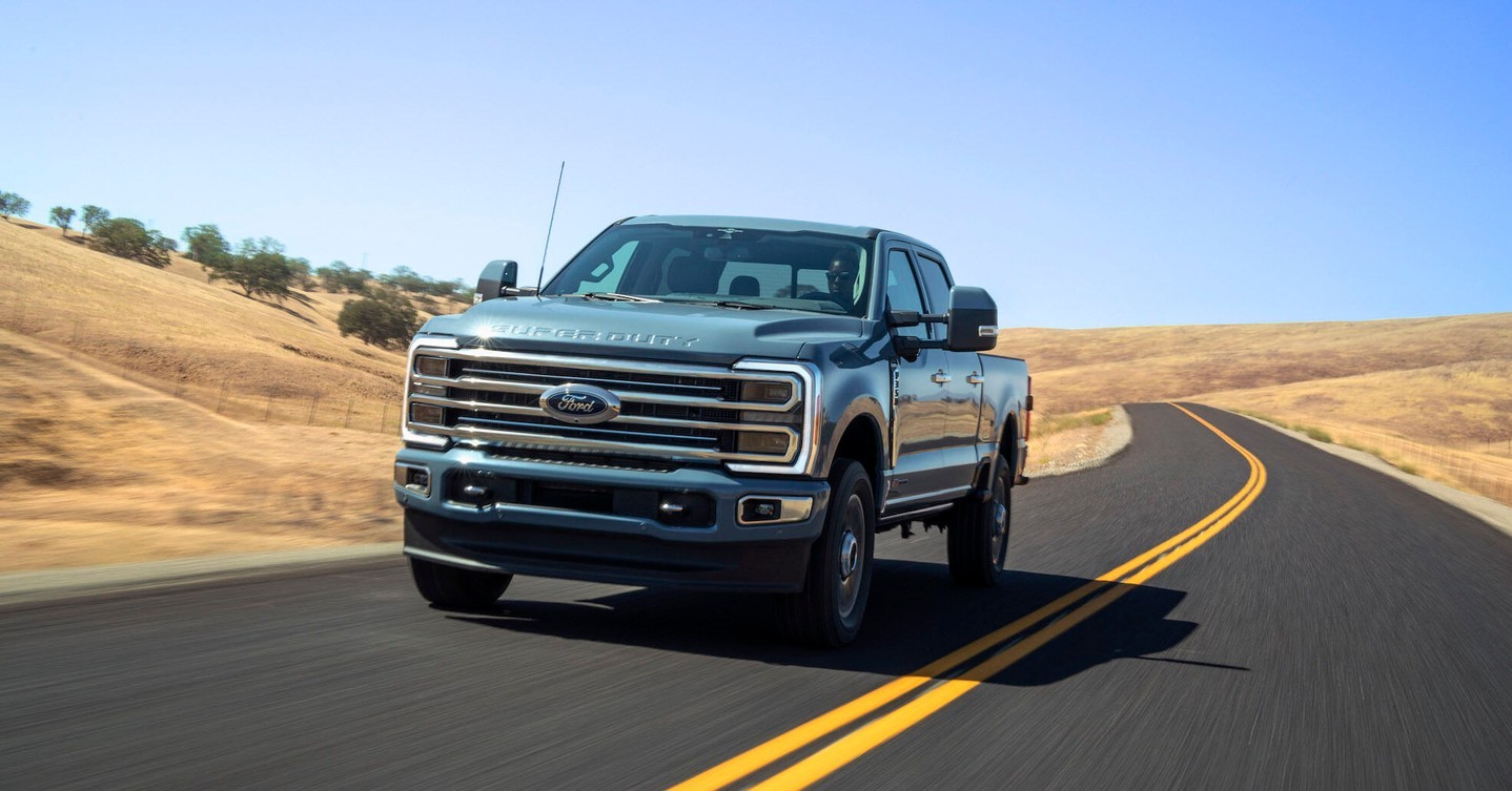 ford-new-suv-super-duty-plugin-hybrid